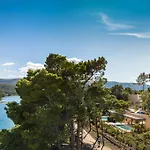 Valamar Amicor Resort
